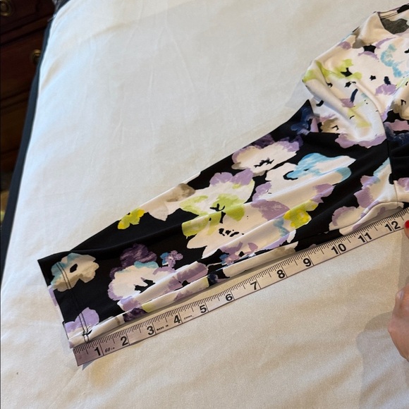 TanJay Blouse Purple Floral Print Women's Top Size M - Picture 8 of 10